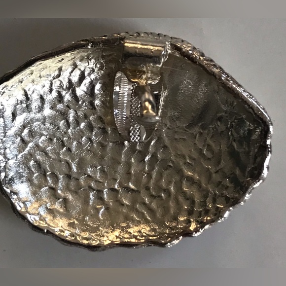 Costume Jewelry Chain and Pendant - Picture 3 of 4